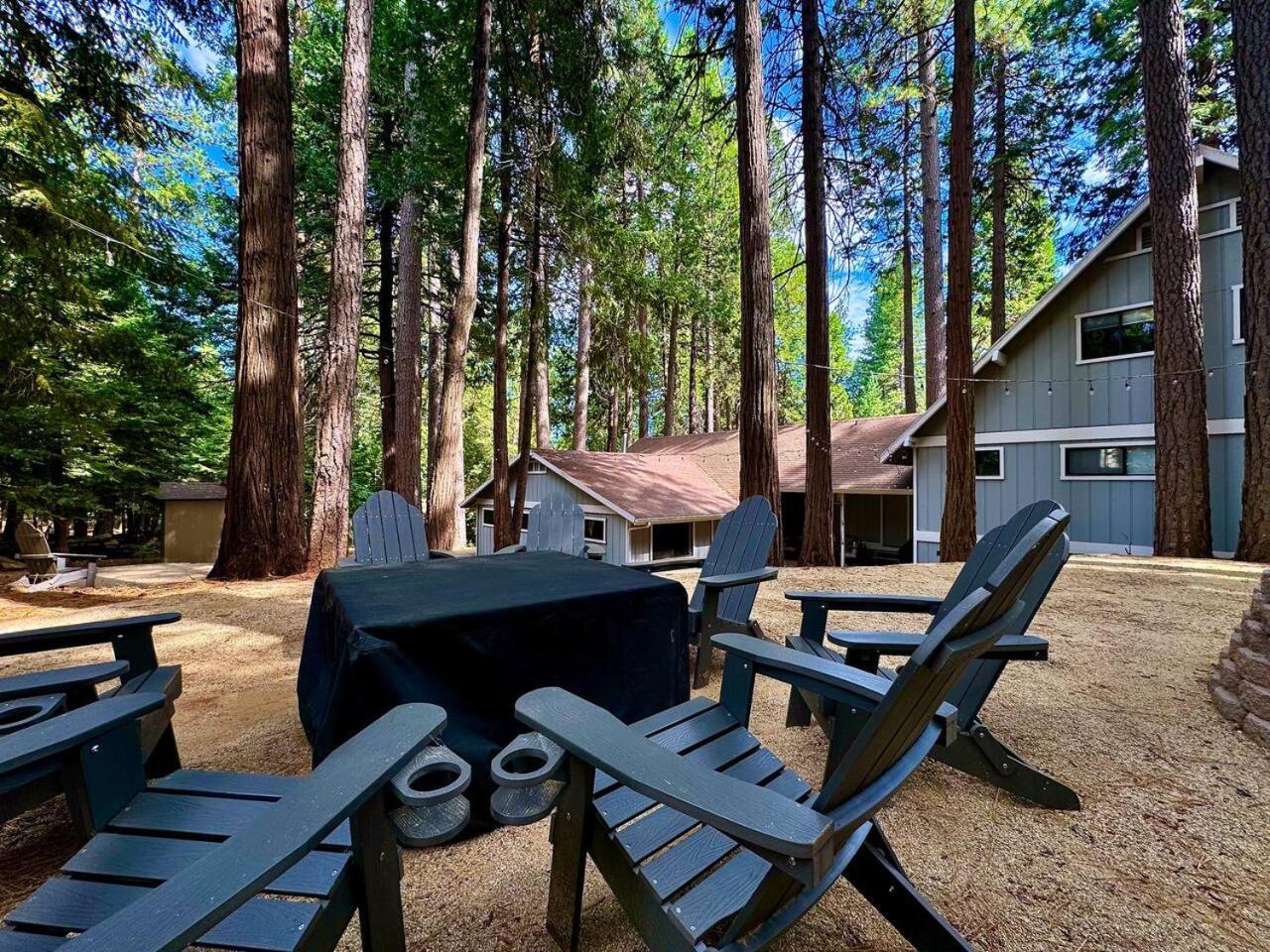 Cabin In The Trees-Game Room Pollock Pines Exterior foto