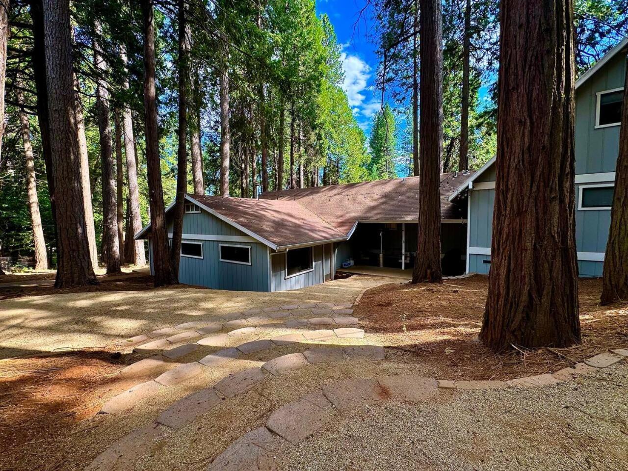 Cabin In The Trees-Game Room Pollock Pines Exterior foto
