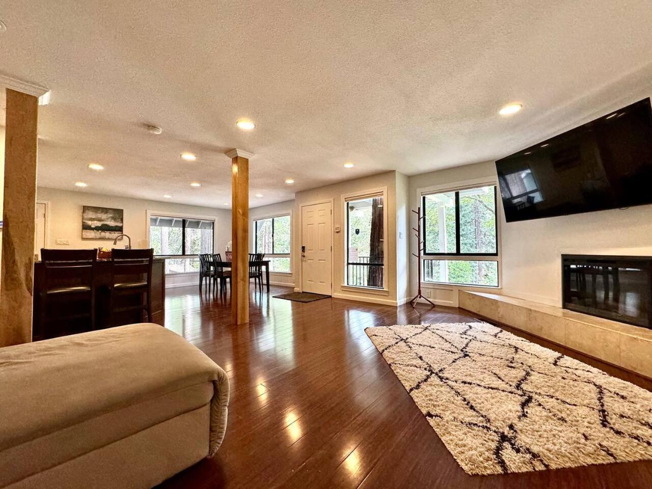 Cabin In The Trees-Game Room Pollock Pines Exterior foto